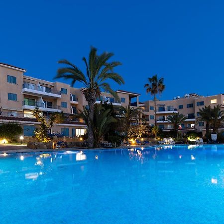 105 Kings Palace - Fabulous 2 Bed, 2 Bath, Large Patio With Garden - Sea Views Пафос Екстер'єр фото