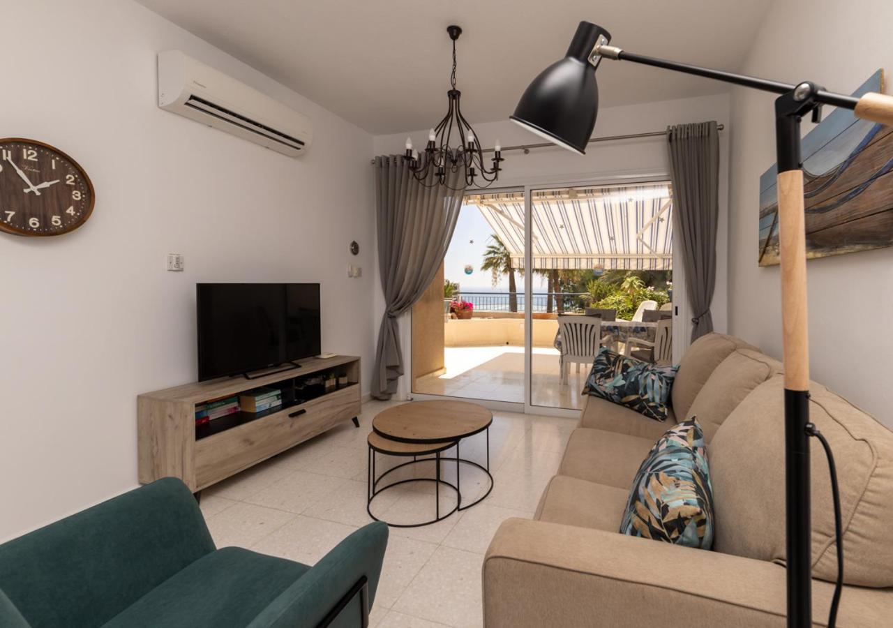 105 Kings Palace - Fabulous 2 Bed, 2 Bath, Large Patio With Garden - Sea Views Пафос Екстер'єр фото