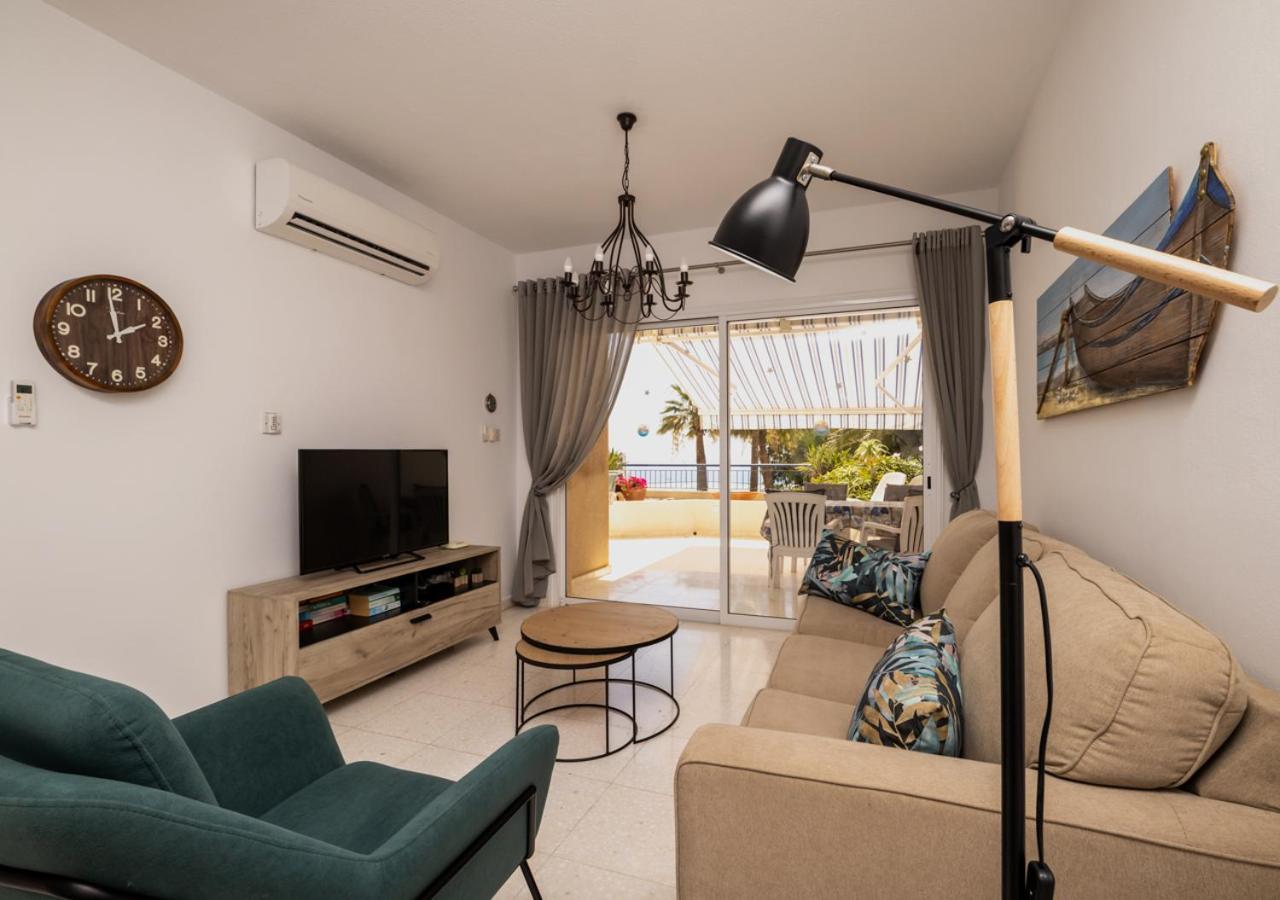 105 Kings Palace - Fabulous 2 Bed, 2 Bath, Large Patio With Garden - Sea Views Пафос Екстер'єр фото