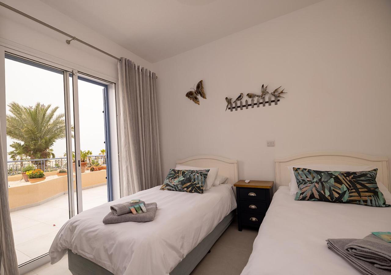 105 Kings Palace - Fabulous 2 Bed, 2 Bath, Large Patio With Garden - Sea Views Пафос Екстер'єр фото