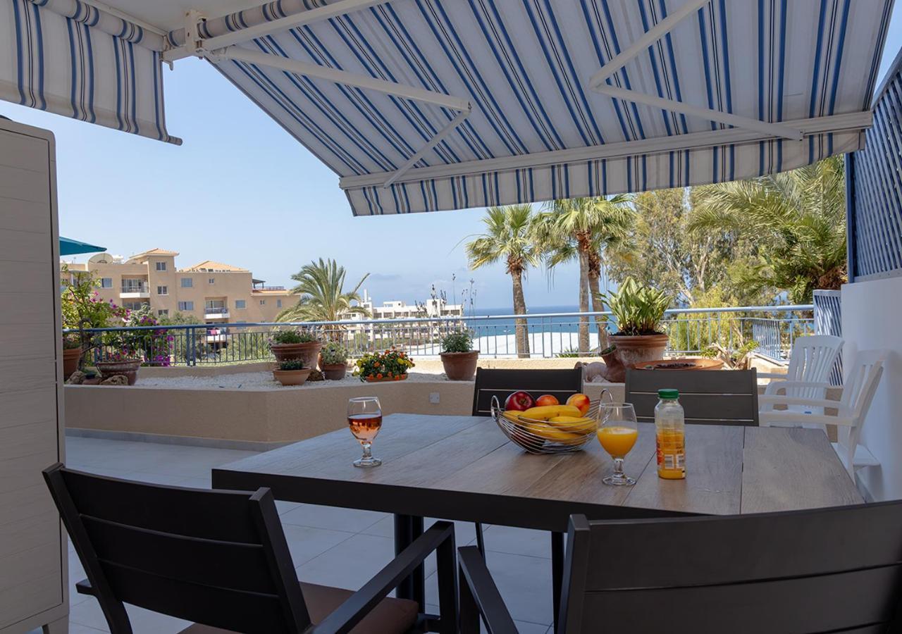 105 Kings Palace - Fabulous 2 Bed, 2 Bath, Large Patio With Garden - Sea Views Пафос Екстер'єр фото