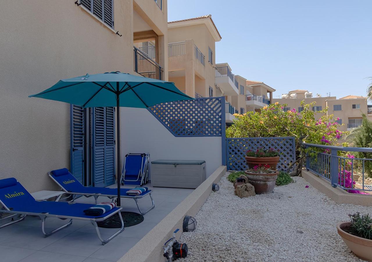 105 Kings Palace - Fabulous 2 Bed, 2 Bath, Large Patio With Garden - Sea Views Пафос Екстер'єр фото