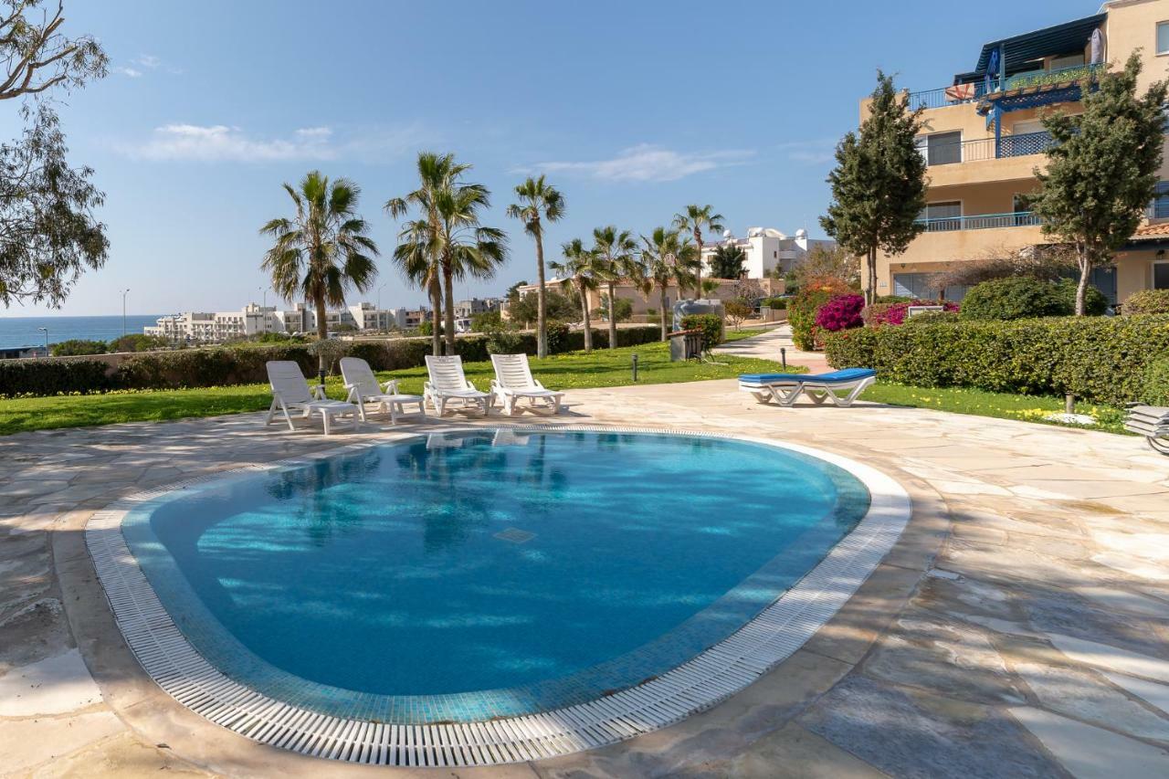 105 Kings Palace - Fabulous 2 Bed, 2 Bath, Large Patio With Garden - Sea Views Пафос Екстер'єр фото