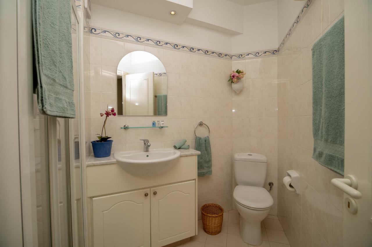 105 Kings Palace - Fabulous 2 Bed, 2 Bath, Large Patio With Garden - Sea Views Пафос Екстер'єр фото